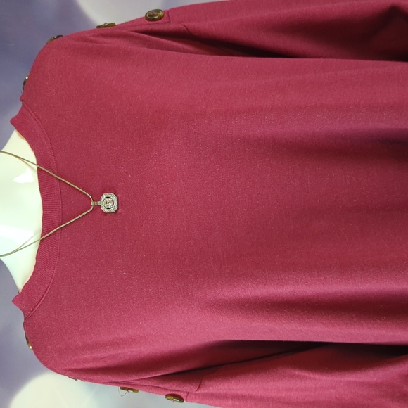 The Sweatshirt Project 1X Burgundy Wine Pullover High Low Hemline Button Accents - Picture 2 of 7